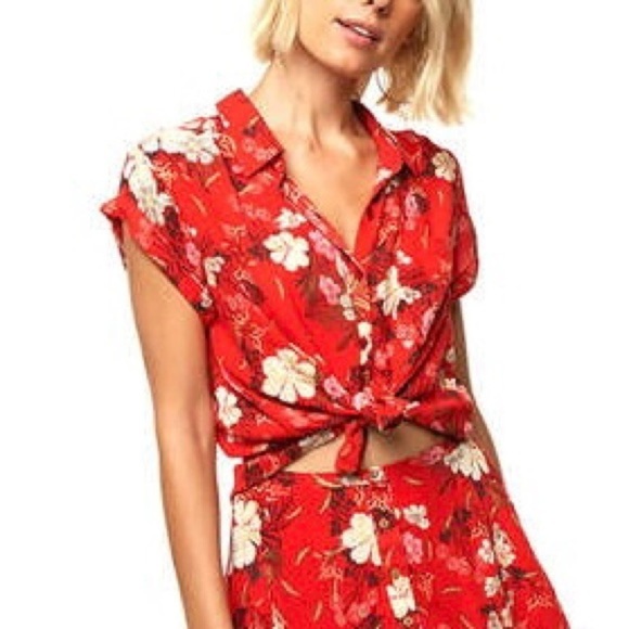 O’Neill Kaia Woven Top Red Hawaiian Shirt Short Sleeve Button Front Size Large - Picture 1 of 14